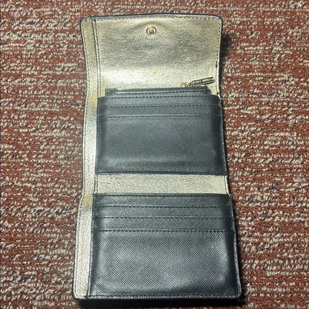 Tory Burch Black pebbles Leather Wallet tri-fold metallic interior designer